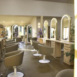 Mirror Mirror Beaute Bar - Styling stations in natural light. Every cut, color and blowout finishes here in Acworth, GA.