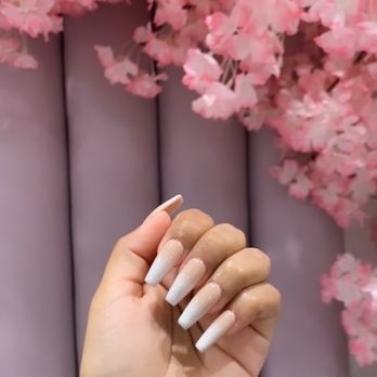 Blooming Nail Bar - Ombré set - Nail Salons Near Me - Burbank, California Blooming Nail Bar - Ombré set - Nail Salons Near Me - Burbank, California
