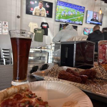 Riley's Taproom - Pizza, beer and wings. The perfect combo for a Sunday of football. - Pizza Near Me - Selma, California Riley's Taproom - Pizza, beer and wings. The perfect combo for a Sunday of football. - Pizza Near Me - Selma, California