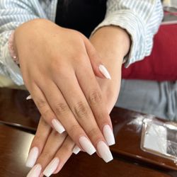 Hailey's Nails - May is the one that did one of my daughter's nails.