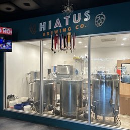 Hiatus Bar