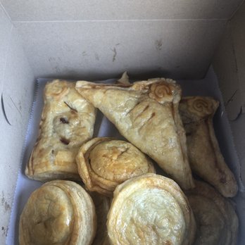 Bella Flan - Meat pies, guava and cheese pastry, strawberry pastry. - Bakeries Near Me - Richardson, Texas
