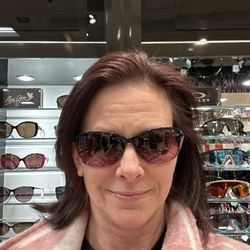 Sunglass Hut