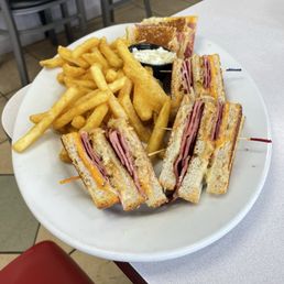 Rueben Club