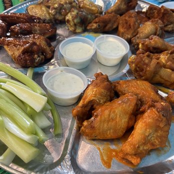 Lazy Parrot Backyard Wings and Brews - 25 Wing Platter (celery cost extra) - Brewpubs Near Me - Charlottesville, Virginia Lazy Parrot Backyard Wings and Brews - 25 Wing Platter (celery cost extra) - Brewpubs Near Me - Charlottesville, Virginia