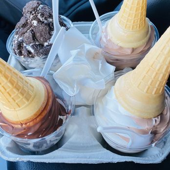 Mister Softee NorCal - Oreo sundae, chocolate covered ice cream and chocolate vanilla swirl. - Ice Cream & Frozen Yogurt Near Me Mister Softee NorCal - Oreo sundae, chocolate covered ice cream and chocolate vanilla swirl. - Ice Cream & Frozen Yogurt Near Me