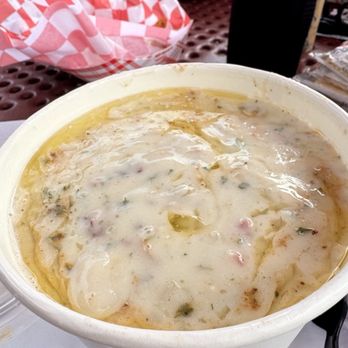 Giovanni's Fish Market - Clam Chowder 32oz - Seafood Near Me - Morro Bay, California Giovanni's Fish Market - Clam Chowder 32oz - Seafood Near Me - Morro Bay, California