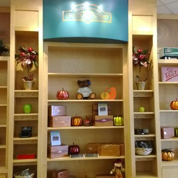Rocky Mountain Chocolate Factory - Chocolatiers & Shops Near Me - Peoria, Illinois Rocky Mountain Chocolate Factory - Chocolatiers & Shops Near Me - Peoria, Illinois