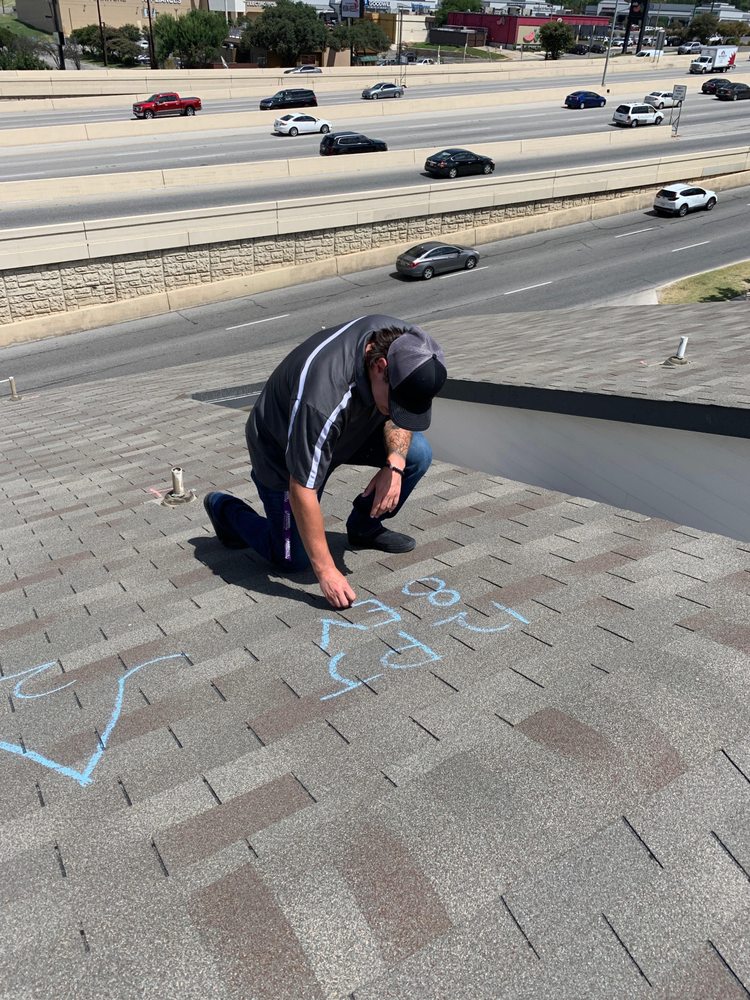 Slide of Mammoth Contracting - Round Rock