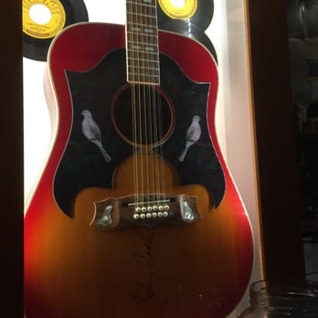 Legends Corner - Johnny Cash's guitar - Bars Near Me - Nashville, Tennessee