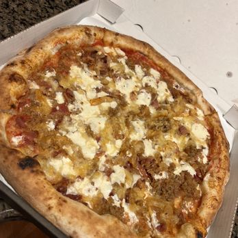 Pupatella - Sausage, caramelized onion, bacon, fresh mozzarella, extra Parmesan - Pizza Near Me - Leesburg, Virginia