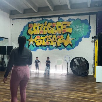 Unique Starz Studio - Dance Studios Near Me - Miami, Florida Unique Starz Studio - Dance Studios Near Me - Miami, Florida