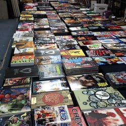 Time Warp Comics & Games