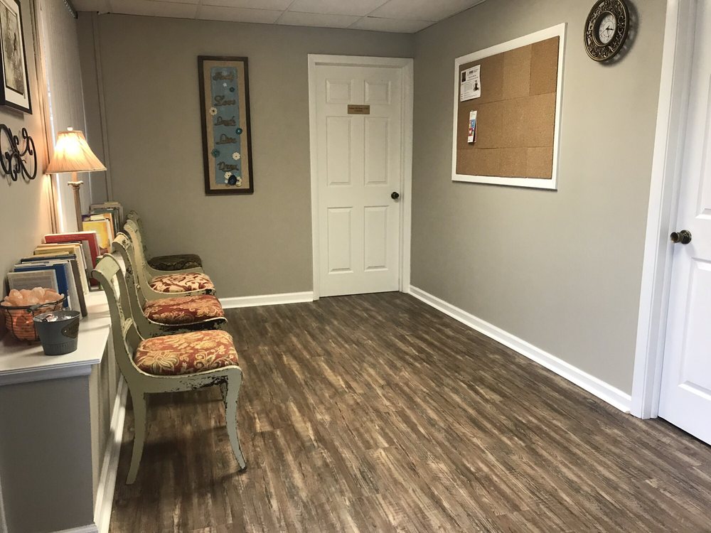 Gelana McCloud - grief counselor in Pekin, IL