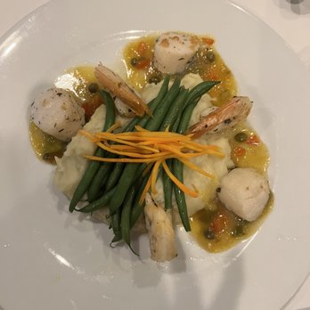 Mendenhall Inn Restaurant - Shrimp and scallops - New American Near Me - Mendenhall, Pennsylvania Mendenhall Inn Restaurant - Shrimp and scallops - New American Near Me - Mendenhall, Pennsylvania