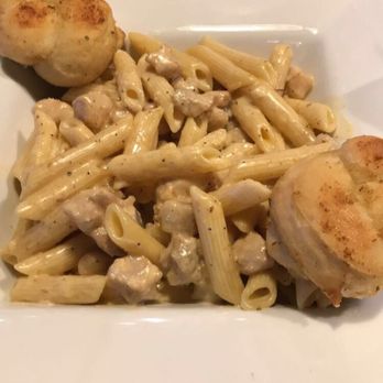 Caribbean Jack's - Gator Alfredo pasta - Caribbean Near Me - Daytona Beach, Florida Caribbean Jack's - Gator Alfredo pasta - Caribbean Near Me - Daytona Beach, Florida