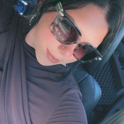 Sunglass Hut