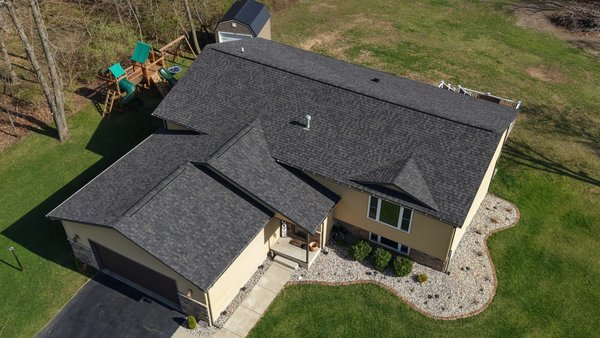 Local Roofers & Siding - Quad-County Roofing is a professional roofing company located in the Lafayette and North West Indiana area. Our goal is to create the best, most affordable roofing company in Indiana. Local Roofers & Siding - Quad-County Roofing is a professional roofing company located in the Lafayette and North West Indiana area. Our goal is to create the best, most affordable roofing company in Indiana.