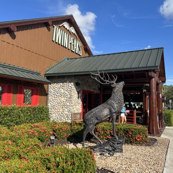 TWIN PEAKS - Updated March 2025 - 331 Photos & 444 Reviews - 16411