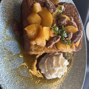 Lamplight Lounge - Lamplight French Toast - meh - New American Near Me - Anaheim, California