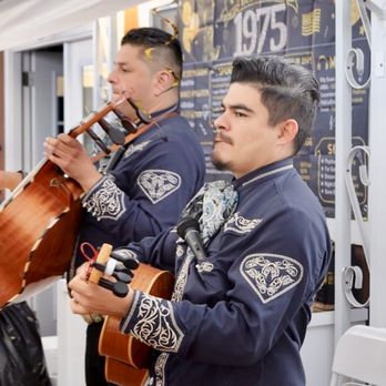 Mariachi Sol America - Violinists performing a romantic bolero with elegance and style. - Musicians Near Me - Bay Point, California Mariachi Sol America - Violinists performing a romantic bolero with elegance and style. - Musicians Near Me - Bay Point, California