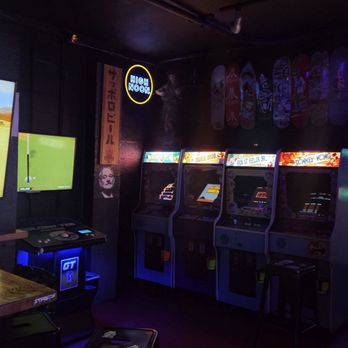 Glitch Bar - Bars Near Me - Fort Lauderdale, Florida