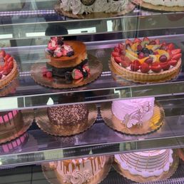 Cakes Cakes