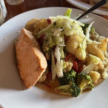 Perfect Pear Bistro - PEANUT COCONUT CURRY with Salmon - New American Near Me - Tempe, Arizona