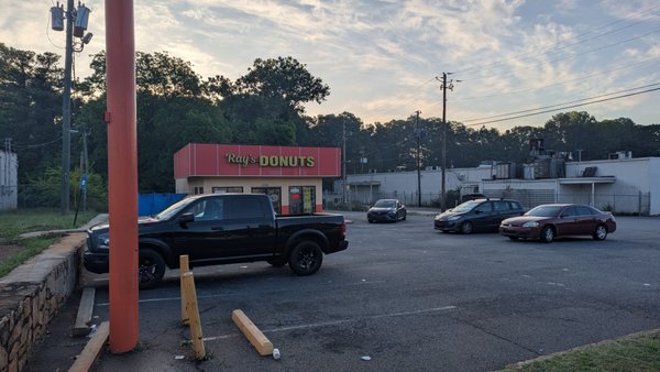 Ray's Donuts #4 by null