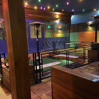 Pearl Diver - Patio - Hawaiian Near Me - Nashville, Tennessee Pearl Diver - Patio - Hawaiian Near Me - Nashville, Tennessee