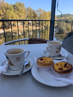 Confeitaria da Ponte by null