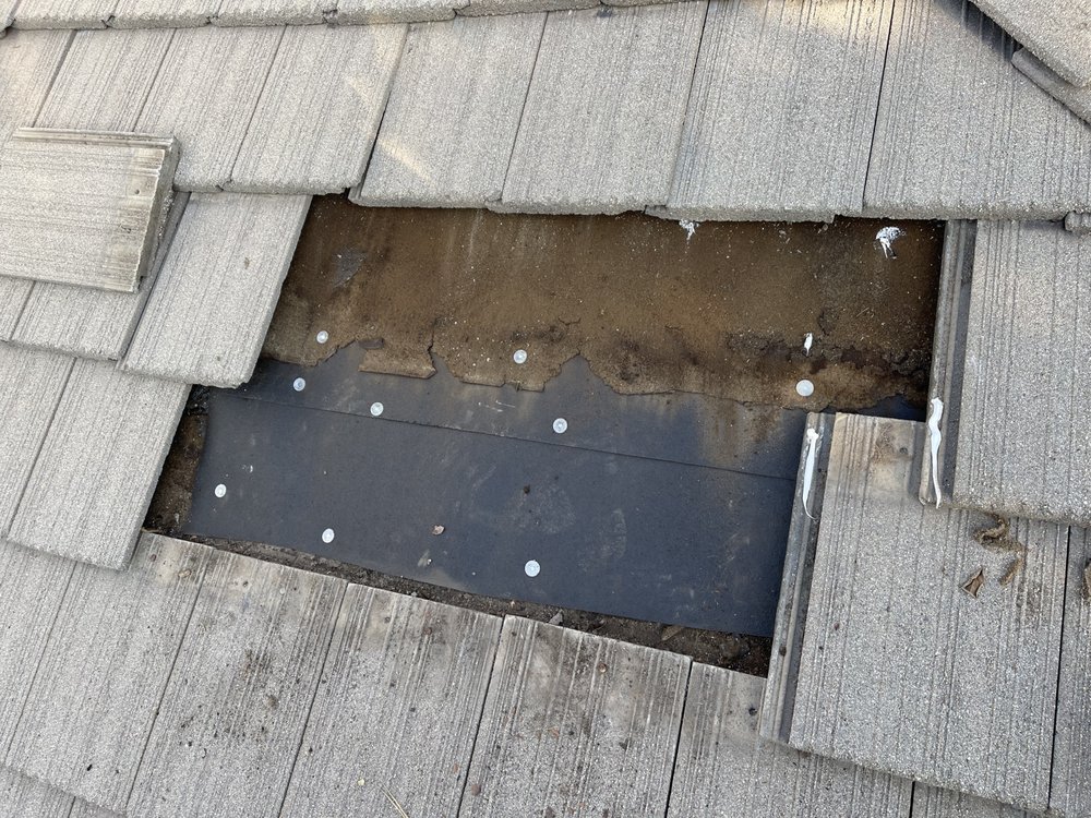 Slide of MAR Roofing