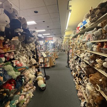 Bird In Hand - Toy Stores Near Me - Chico, California