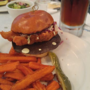 The Black Molly Grill - Grouper sandwich - American Near Me - St. Augustine, Florida