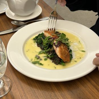 CCSF Chef’s Table - pan seared salmon/chive beurre blanc, french green lentils, broccoli rabe $14 - Sandwiches Near Me - San Francisco, California CCSF Chef’s Table - pan seared salmon/chive beurre blanc, french green lentils, broccoli rabe $14 - Sandwiches Near Me - San Francisco, California