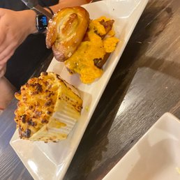 Pretzel Burger