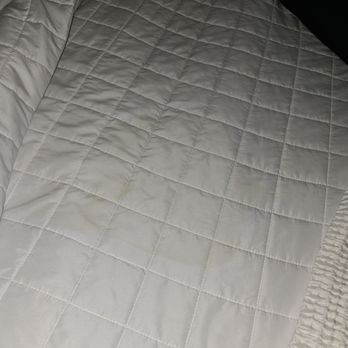 The Mark Spencer Hotel - This was our comforter.. they did replace it with a new one. - Hotels Near Me - Portland, Oregon The Mark Spencer Hotel - This was our comforter.. they did replace it with a new one. - Hotels Near Me - Portland, Oregon