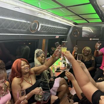 Bay Limousine - Fun - Limos Near Me - Destin, Florida Bay Limousine - Fun - Limos Near Me - Destin, Florida