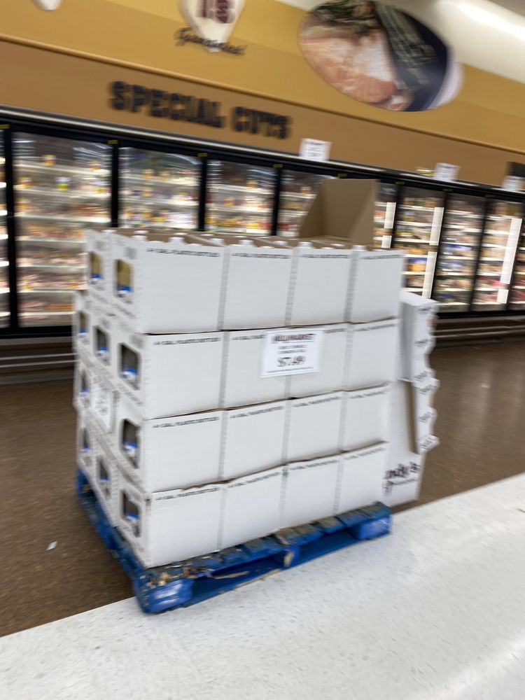 VALUMARKET Updated September 2024 67 Photos 205 Oakbrooke Dr