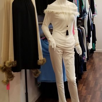 The Island - Accessories Near Me - Garden City, New York