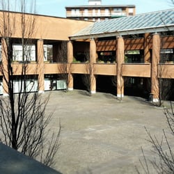 Piazza Marconi - Scorcio della ridente piazza dal piano superiore