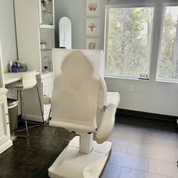 Perceptions Medical Aesthetics - Perceptions Medical Aesthetics treatment room. Such a relaxing nature view while having services.