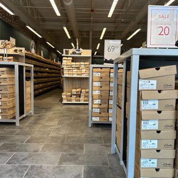 Tanger Outlets Columbus - Shoe shopping - Outlet Stores Near Me - Sunbury, Ohio