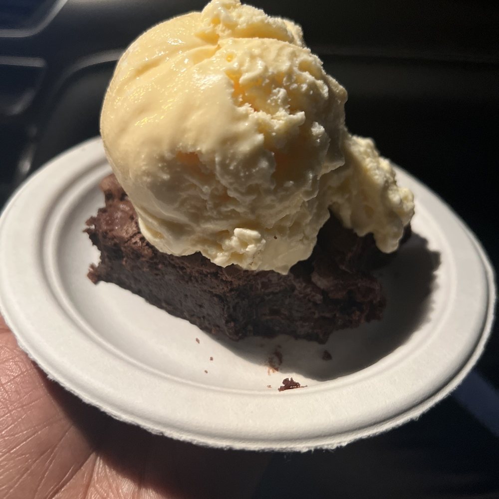 Insomnia Cookies - Brownie with a Scoop - Desserts Near Me - New Orleans, Louisiana Insomnia Cookies - Brownie with a Scoop - Desserts Near Me - New Orleans, Louisiana