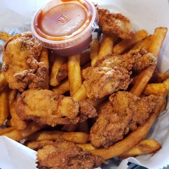 The Boiling Crab - Fried oysters and cajun fries - Seafood Near Me - Honolulu, Hawaii The Boiling Crab - Fried oysters and cajun fries - Seafood Near Me - Honolulu, Hawaii