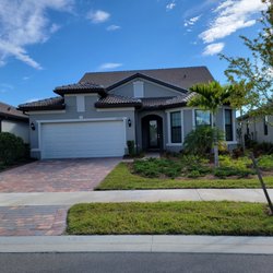 Perna Landscaping - Paver driveway