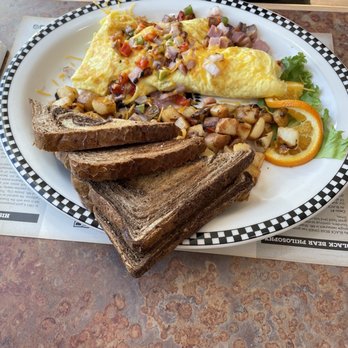 Black Bear Diner Fort Worth Alliance - Denver Omlette - Diners Near Me - Fort Worth, Texas