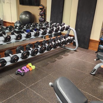 The Whaler On Kaanapali Beach - Dumbbells in fitness room - Vacation Rentals Near Me - Lahaina, Hawaii The Whaler On Kaanapali Beach - Dumbbells in fitness room - Vacation Rentals Near Me - Lahaina, Hawaii