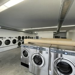 EO Laundromat - EO Laundromat washers and Dryers