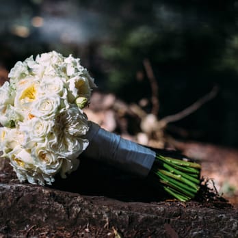 Angella Floral Design - Bride's bouquet - Floral Designers Near Me - Sausalito, California